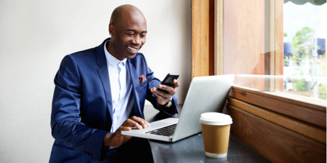 American in blue suit researching what is an FBAR online